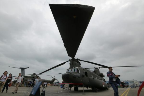 加拿大军用直升机坠毁　两人受伤两人失踪