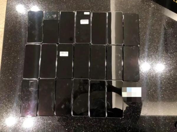 拱北海关查获一起旅客绑藏旧手机进境案