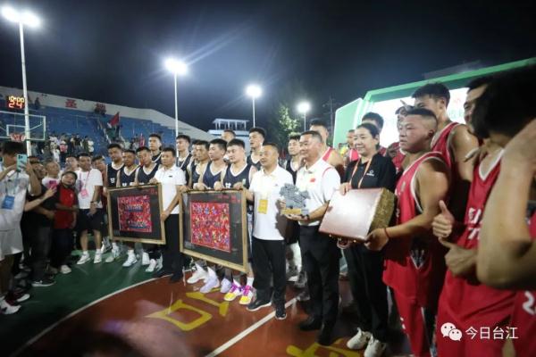 全国村BA揭幕战!贵州黔东南队VS甘肃临夏队 全国村BA揭幕战!贵州黔东南队VS甘肃临夏队