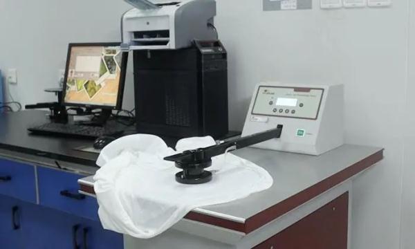 北京高温黄色预警中,最高38℃!面对高温防晒装备越贵越好吗— — 北京高温黄色预警中,最高38℃!面对高温防晒装备越贵越好吗— —