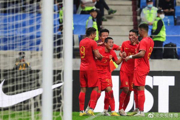 武磊蒋光太破门 中国男足2-0战胜巴勒斯坦队 武磊蒋光太破门 中国男足2-0战胜巴勒斯坦队