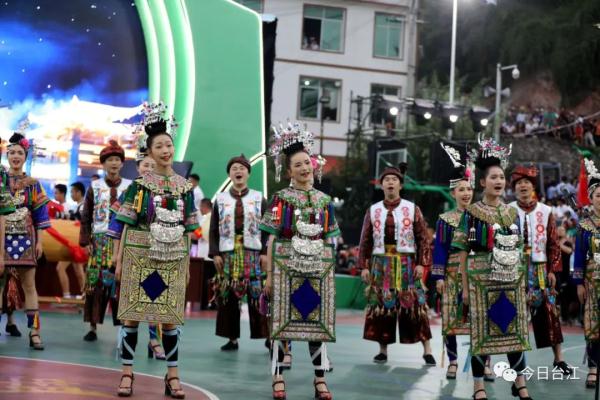 全国村BA揭幕战!贵州黔东南队VS甘肃临夏队 全国村BA揭幕战!贵州黔东南队VS甘肃临夏队