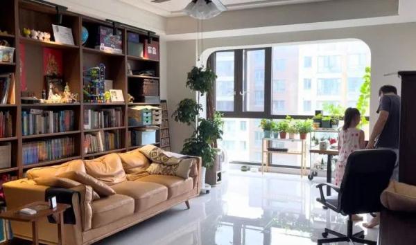 敲掉移门阳台变茶室!氛围感拉满 敲掉移门阳台变茶室!氛围感拉满