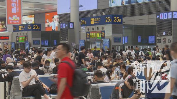 又见猪肝红!这些列车全部满员!上海始发车票只剩零星几张… 又见猪肝红!这些列车全部满员!上海始发车票只剩零星几张…