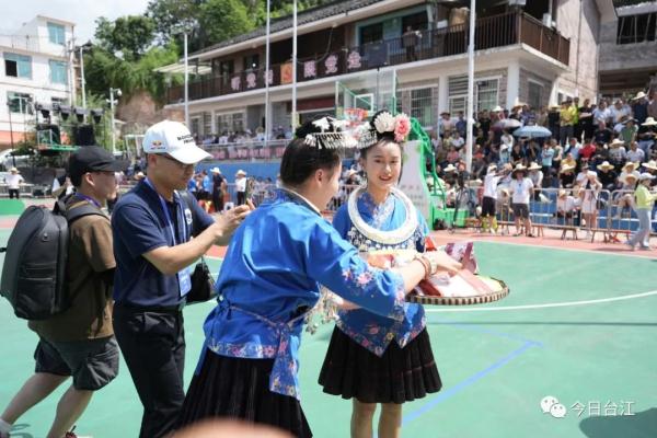 全国村BA揭幕战!贵州黔东南队VS甘肃临夏队 全国村BA揭幕战!贵州黔东南队VS甘肃临夏队