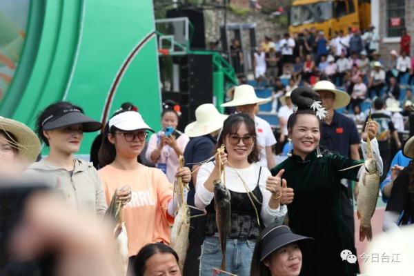 全国村BA揭幕战!贵州黔东南队VS甘肃临夏队 全国村BA揭幕战!贵州黔东南队VS甘肃临夏队