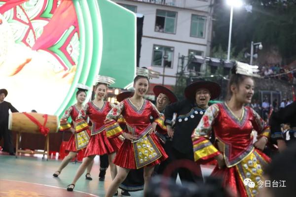 全国村BA揭幕战!贵州黔东南队VS甘肃临夏队 全国村BA揭幕战!贵州黔东南队VS甘肃临夏队