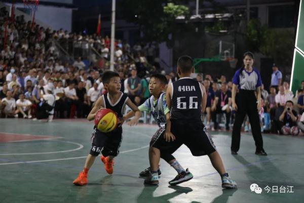 全国村BA揭幕战!贵州黔东南队VS甘肃临夏队 全国村BA揭幕战!贵州黔东南队VS甘肃临夏队