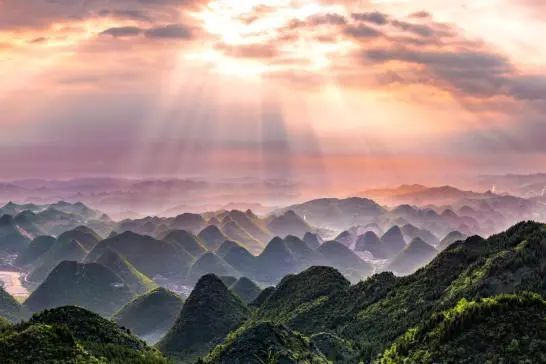 想体验15℃的夏天？来坐这条“避暑高铁”