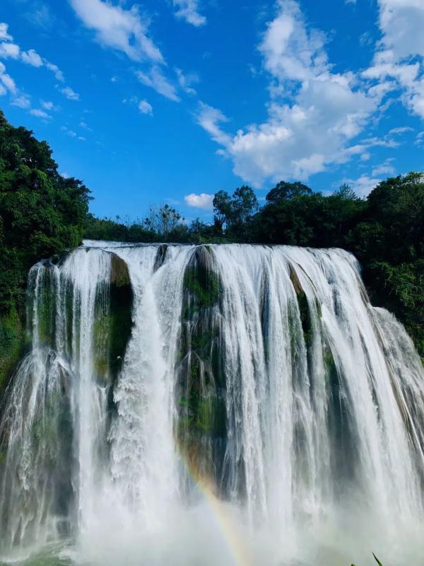想体验15℃的夏天？来坐这条“避暑高铁”
