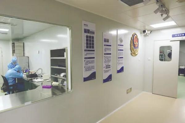 毒品实验室，是他们的战场！