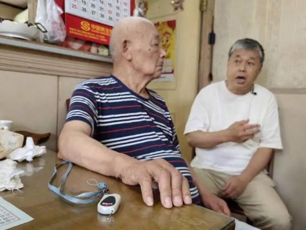 上海独居老人收获神秘“新朋友”！不仅能聊天解闷、紧急关头还能救命
