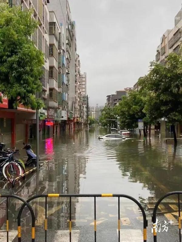 清远发布洪水预警!未来3天,广东有10级雷暴大风+强降水+强雷电 清远发布洪水预警!未来3天,广东有10级雷暴大风+强降水+强雷电