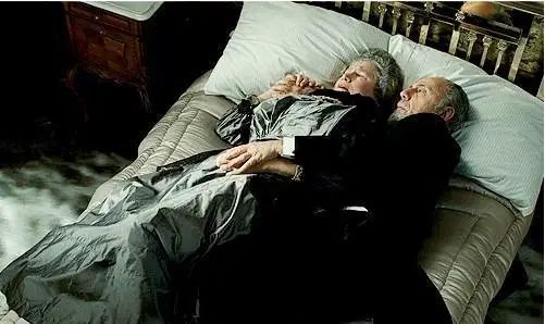 消息传来！灾难性内爆，5人全部遇难