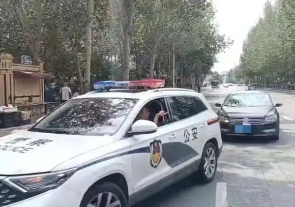 “手臂被机器割断，急需转院手术……”哈尔滨交警紧急护送断臂男子就医