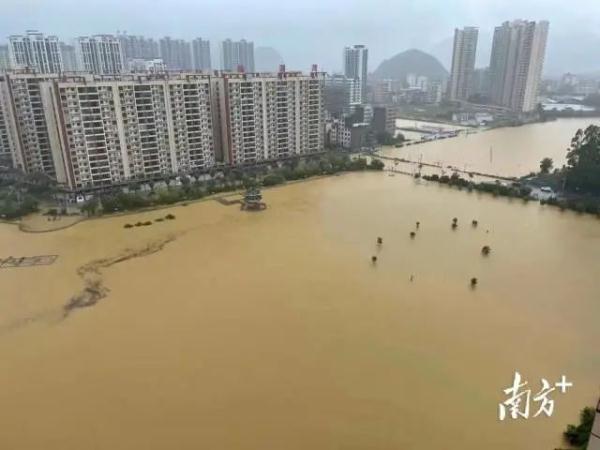 清远发布洪水预警!未来3天,广东有10级雷暴大风+强降水+强雷电 清远发布洪水预警!未来3天,广东有10级雷暴大风+强降水+强雷电