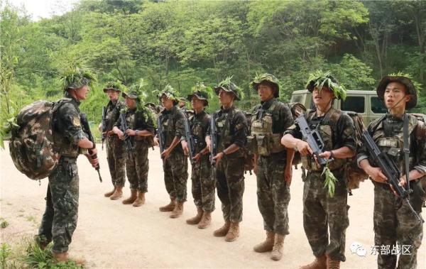 关注｜20公里战斗体能拉练，开拔！