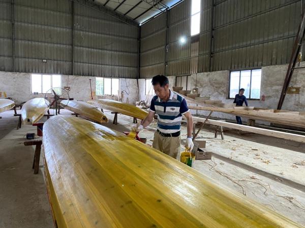 挥桨竞渡气象新——端午话龙舟 挥桨竞渡气象新——端午话龙舟