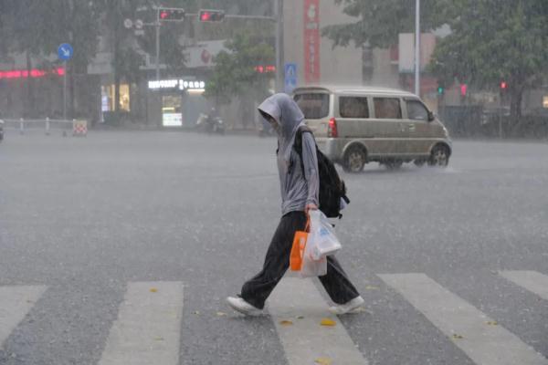 雨一直下，南宁启动防汛四级应急响应