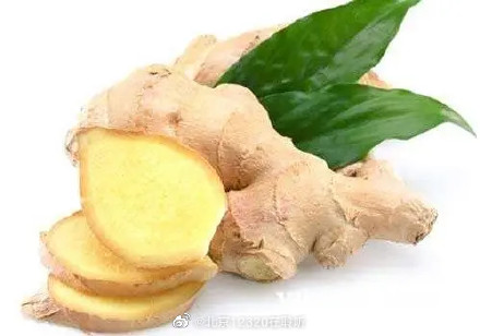 生姜贴肚脐，好处多多