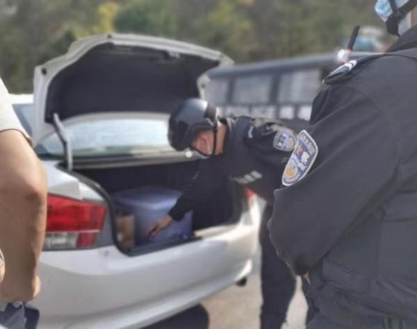 平均每天缴获1斤毒品！致敬不能露面的缉毒英雄