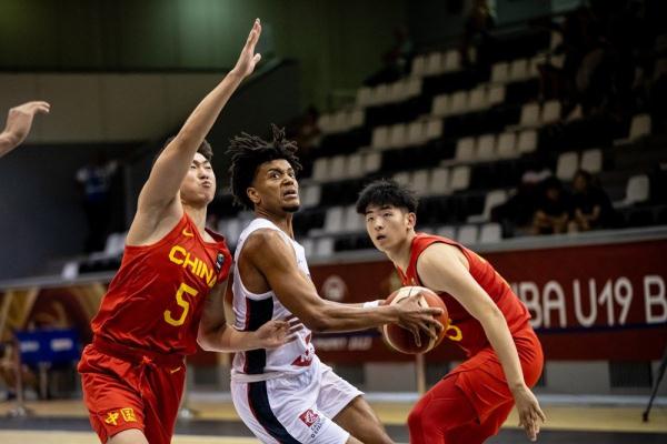 U19男篮世界杯赛中国队首战负于法国队