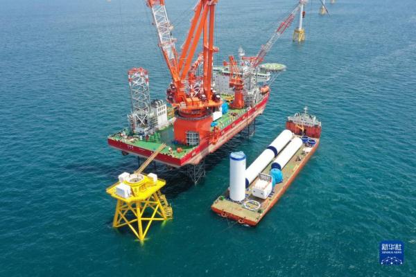 16兆瓦大容量海上风电机组在平潭外海开始安装 16兆瓦大容量海上风电机组在平潭外海开始安装