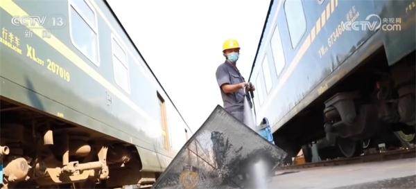 应对高温天气 铁路部门多举措保出行