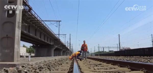 应对高温天气 铁路部门多举措保出行