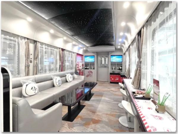 这趟列车 全国独有！“熊猫邮局”登上“熊猫专列”