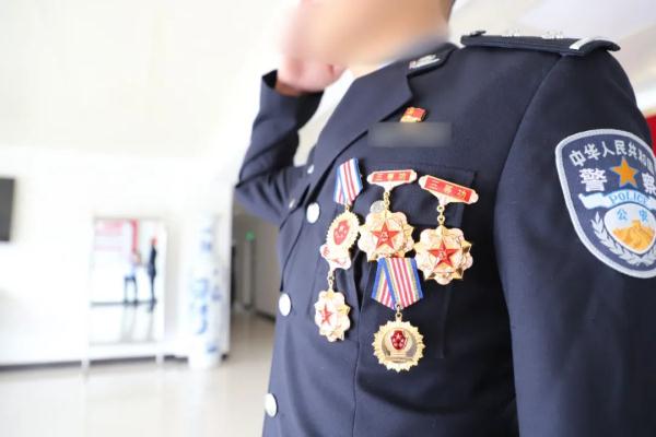 这些“疯狂”的情节,只有缉毒警察才知道 这些“疯狂”的情节,只有缉毒警察才知道