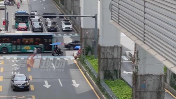 一路“狂飙”闯红灯，与交警“躲猫猫”…非法载客太任性！