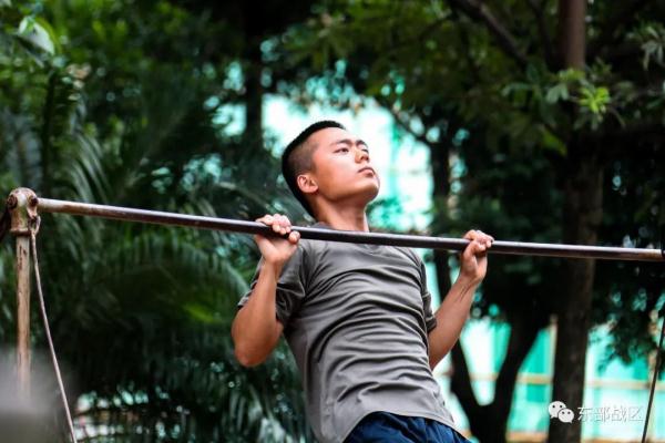 入伍3个月，他成为新训“全能王”！