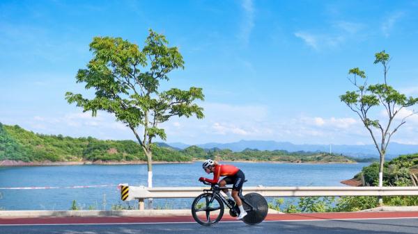 追光｜赏千岛湖美景的绝佳方式？在亚运赛道来一场骑行