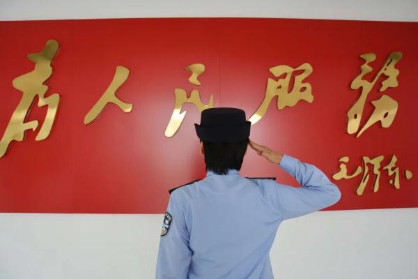 他们不能露脸，但他们有话说