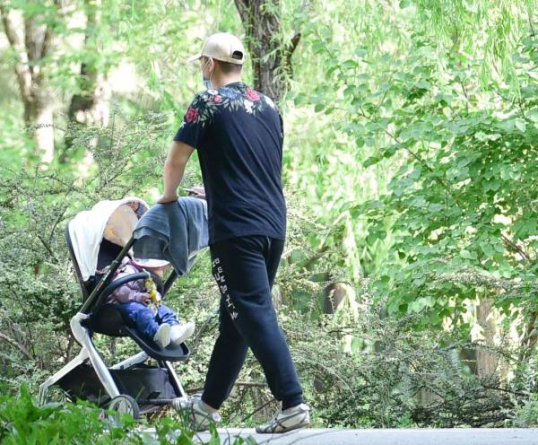 夏季10个带娃的危险行为，家长一定要留意！