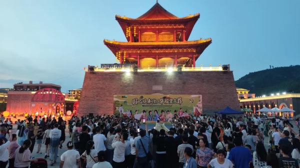 龙舟竞渡粽香浓——端午节假期文旅活动丰富多彩 龙舟竞渡粽香浓——端午节假期文旅活动丰富多彩