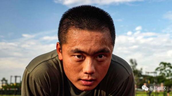 入伍3个月，他成为新训“全能王”！