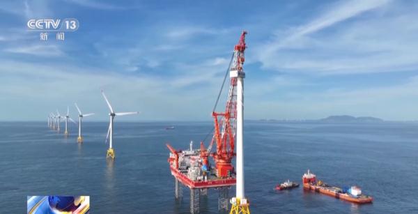 全球首台16兆瓦风机主机机舱吊装到位