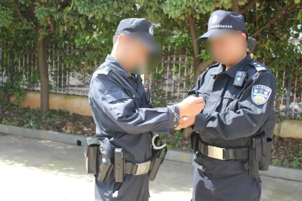 这些“疯狂”的情节,只有缉毒警察才知道 这些“疯狂”的情节,只有缉毒警察才知道