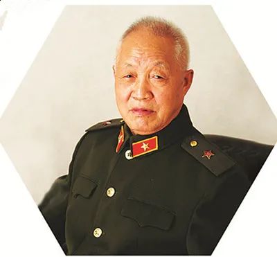 102岁老红军逝世，他是《金色的鱼钩》原型