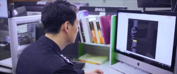 十年前他是植物学“学霸”,十年后他是网警“尖兵”! 十年前他是植物学“学霸”,十年后他是网警“尖兵”!