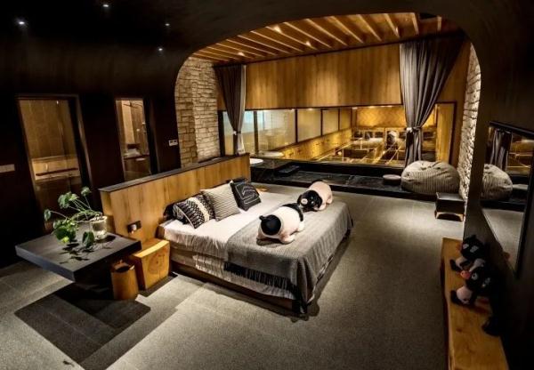 8888元一晚,还送一头生猪!“猪景房”值吗? 8888元一晚,还送一头生猪!“猪景房”值吗?