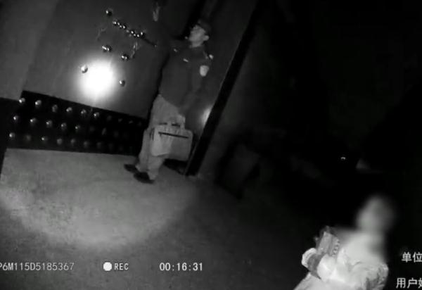 一个不接、一个关机，这俩家长真“难带”！