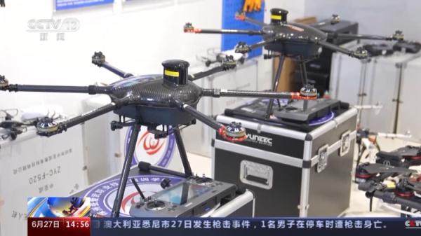 从无人机新手到教练 这名“00后”是如何做到的？