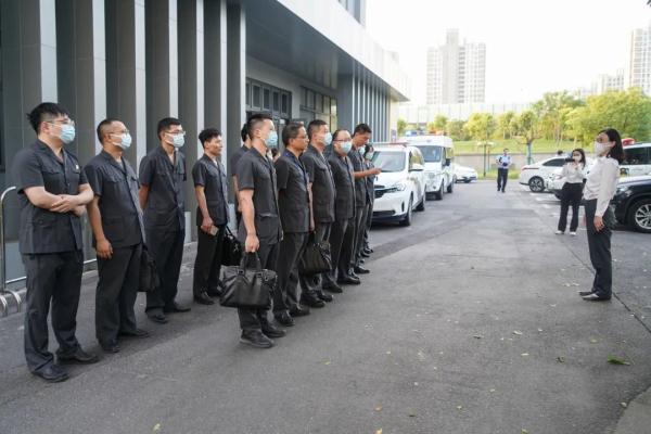 欠钱不还仍住高档住宅、请保姆？人民法院执行局这样处理……