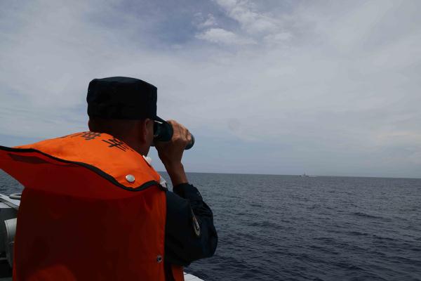 中越两军开展第34次北部湾联合巡逻 中越两军开展第34次北部湾联合巡逻