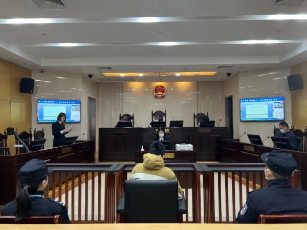 买“料子”换绑“过脸”一条龙 向学生租借游戏账号“生财” 买“料子”换绑“过脸”一条龙 向学生租借游戏账号“生财”