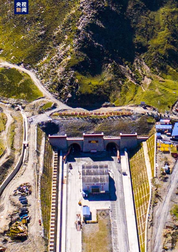 历时七年西藏S5线圭嘎拉隧道全线贯通