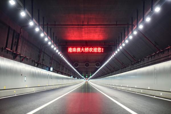 深圳停车场升级迎“港澳车北上”